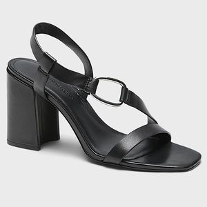 NIB Banana Republic black strapy leather 4” block heel with silver ring Size 8.5